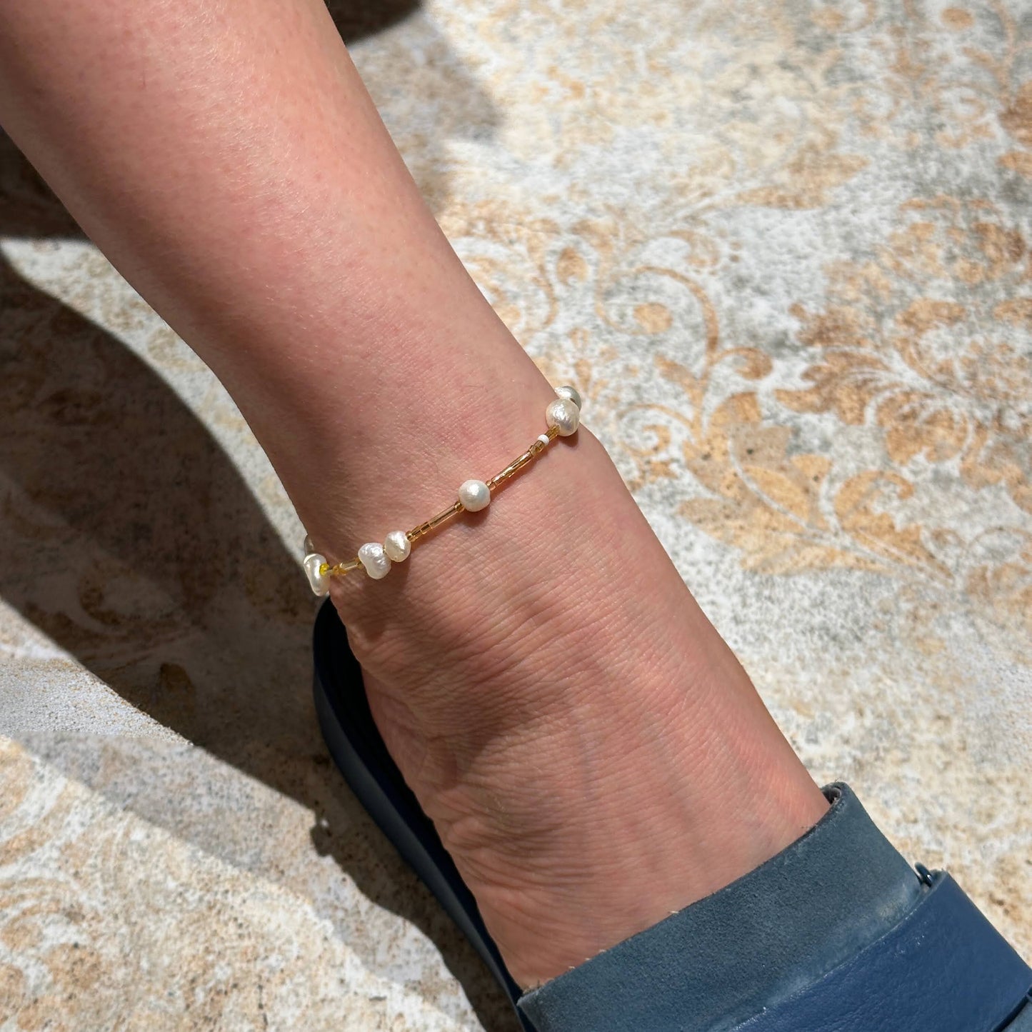 Noheli | Pearls and glass beads anklet