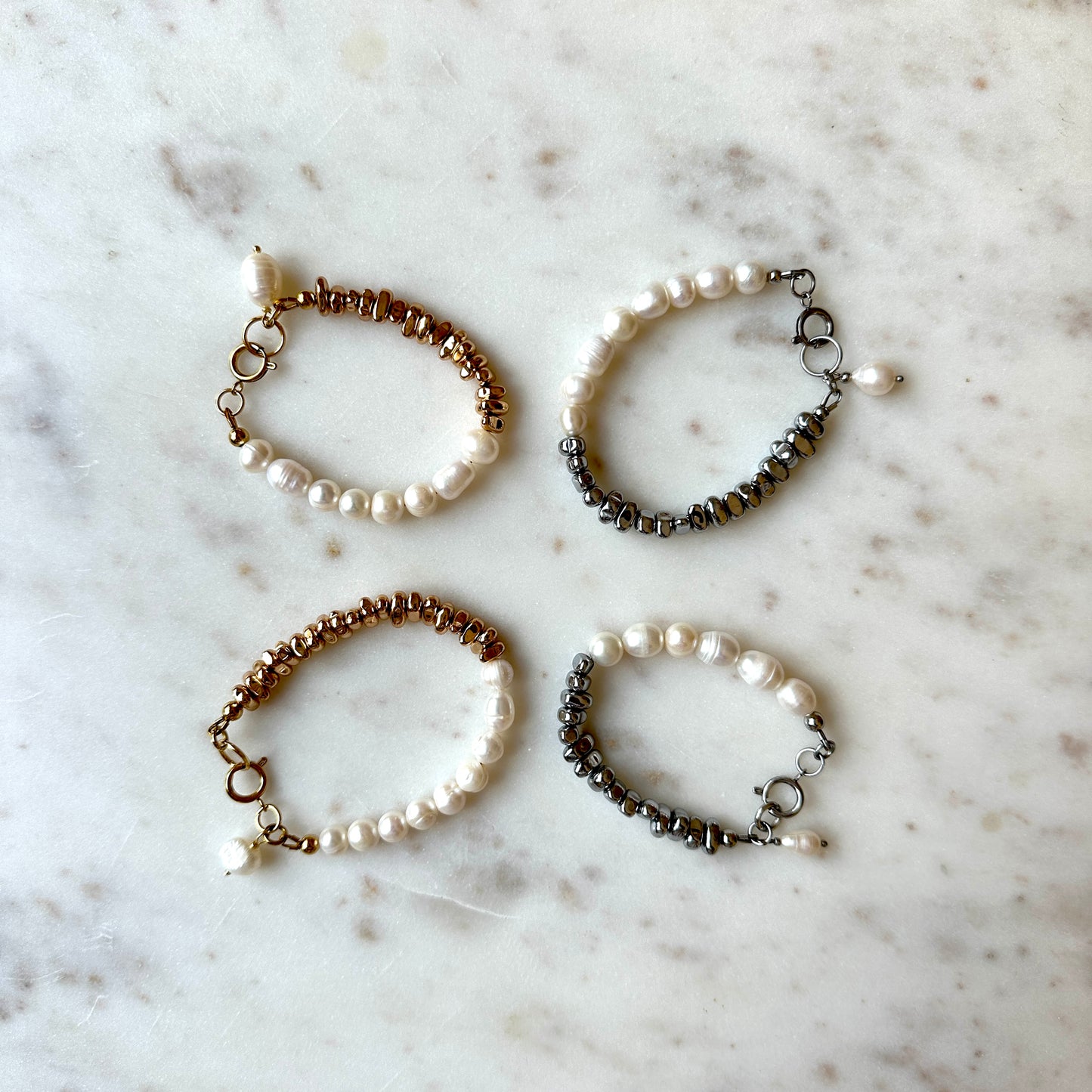 Isabell|Upcycled pearls with hematites bracelet