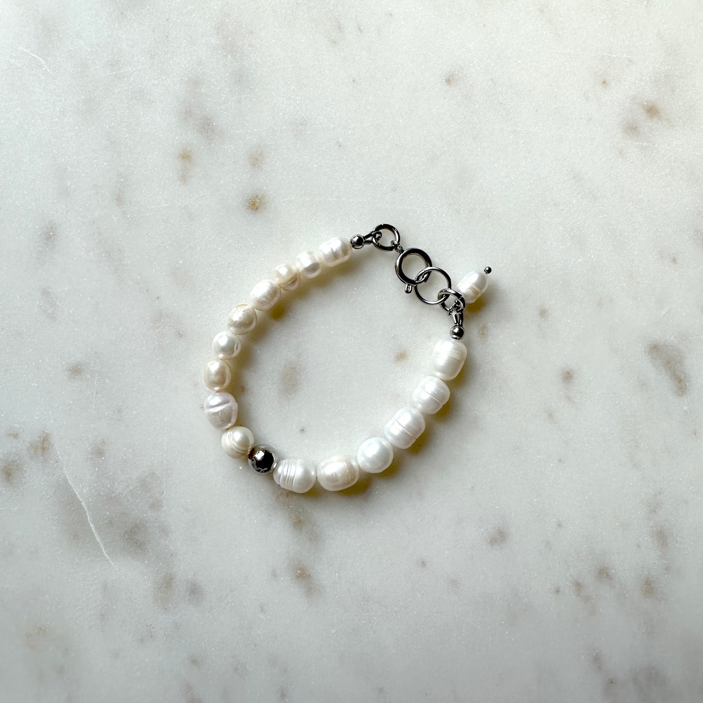 Roma | Destroyed pearls bracelet