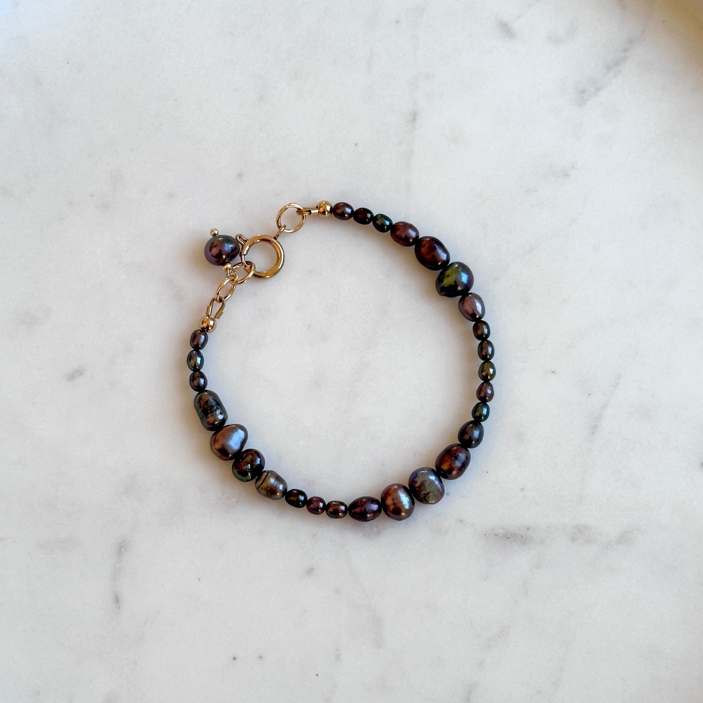 Monika|Upcycled irregular pearls necklace