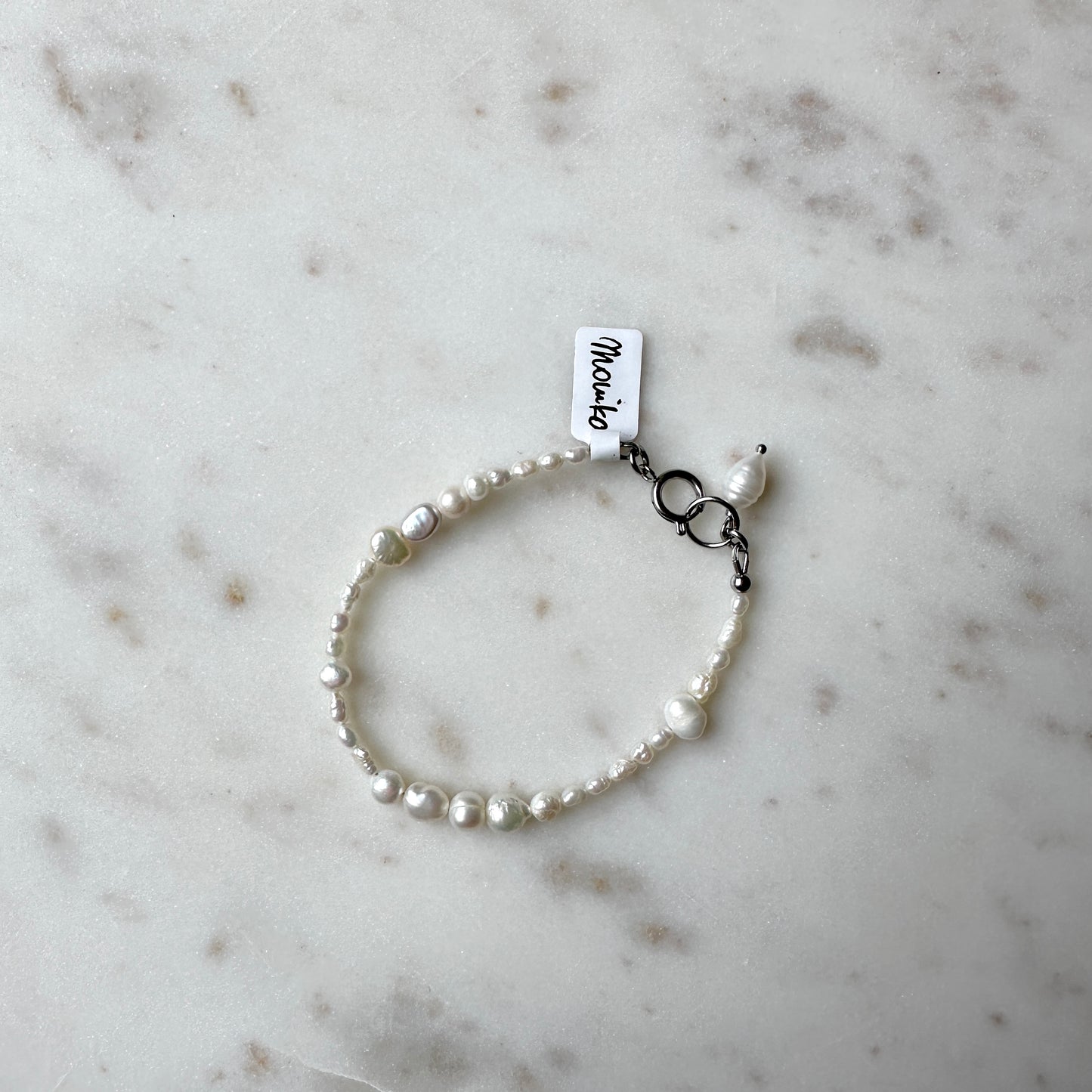 Monika|Upcycled irregular pearls bracelet