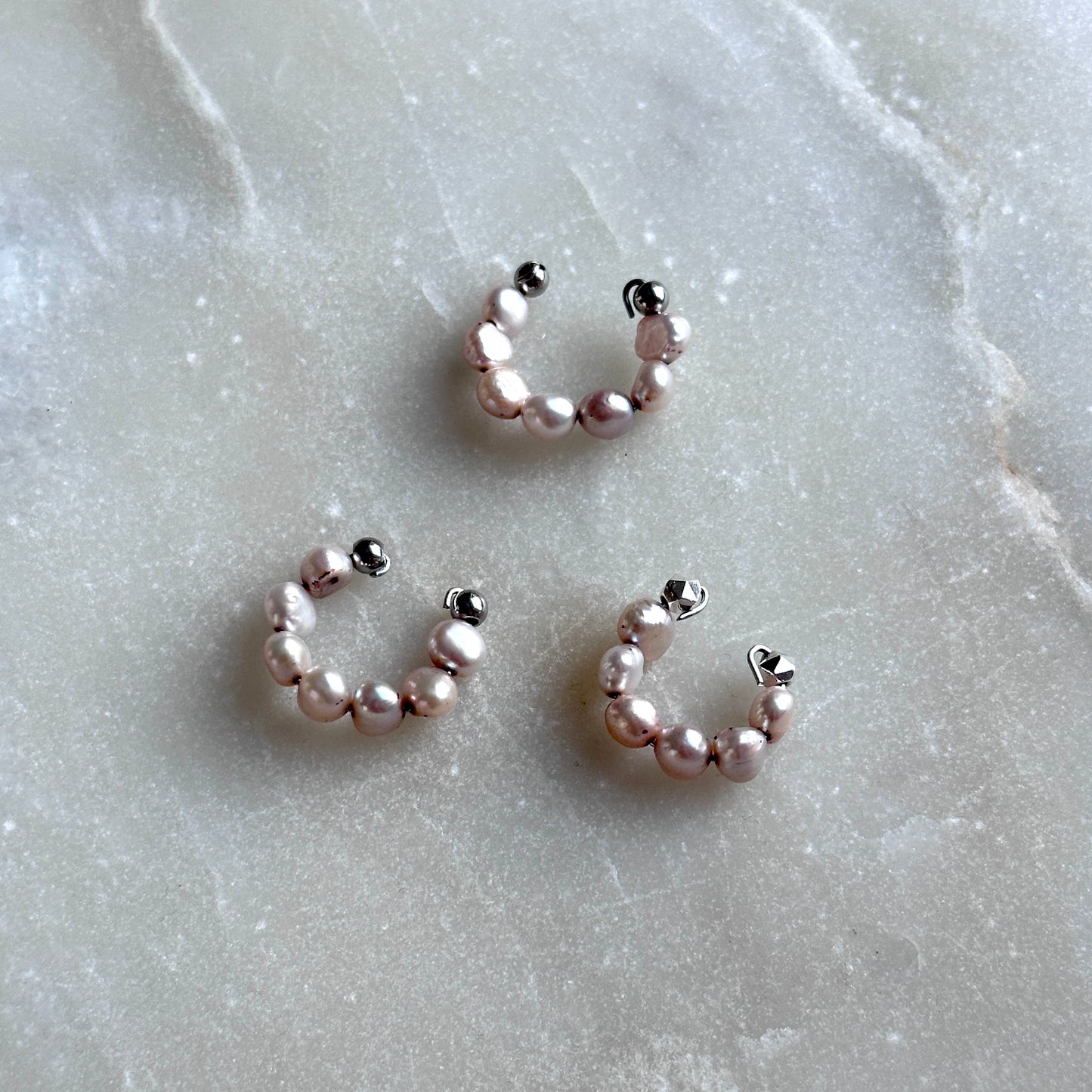 Vanessa | Upcycled pearls earcuff