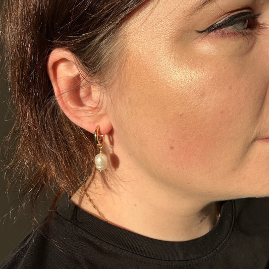 Johanna|2 in 1|Minimalistic pearl earrings