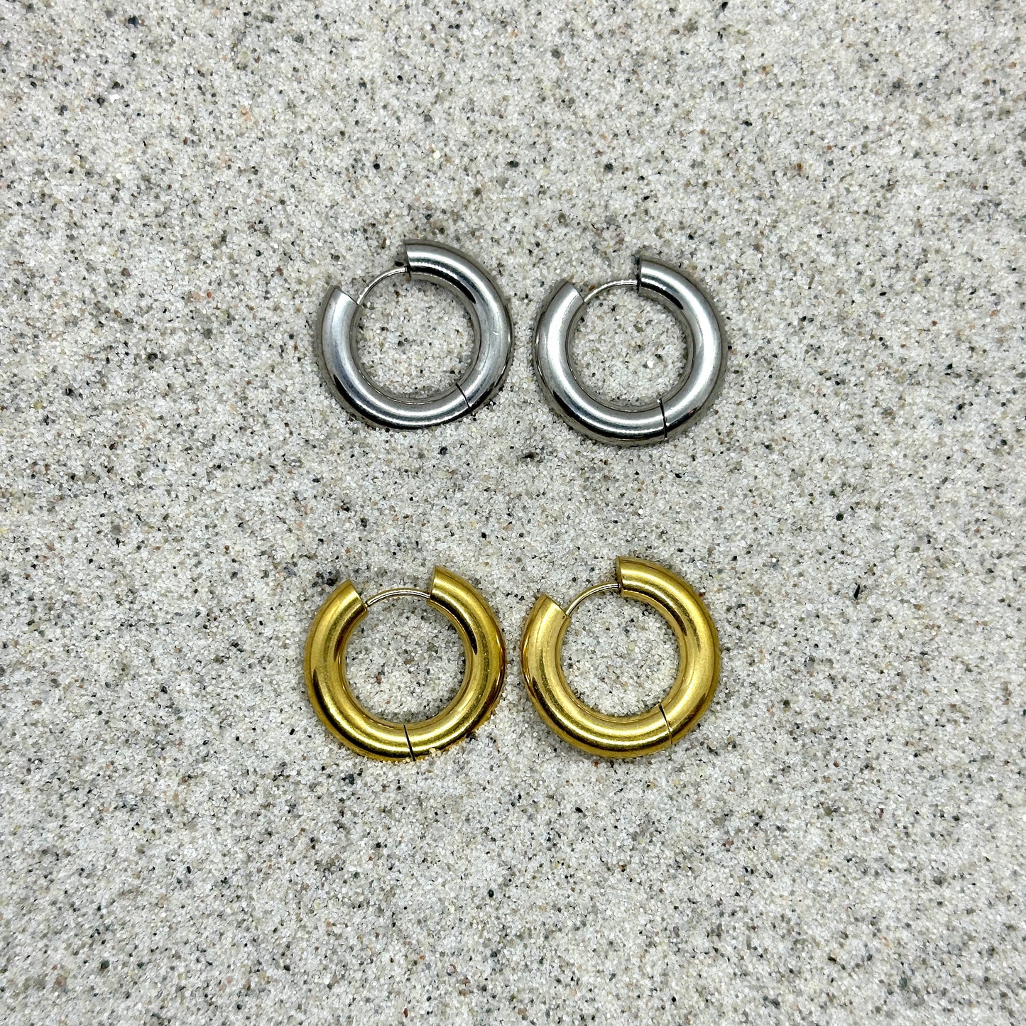 Zelda | Unisex chunky hoop earrings