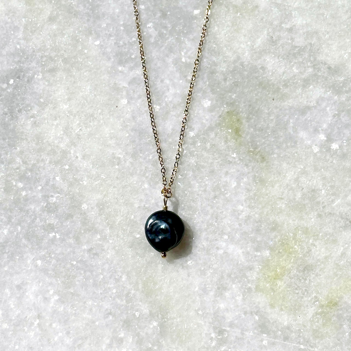 Mama | Upcycled keshi pearl necklace