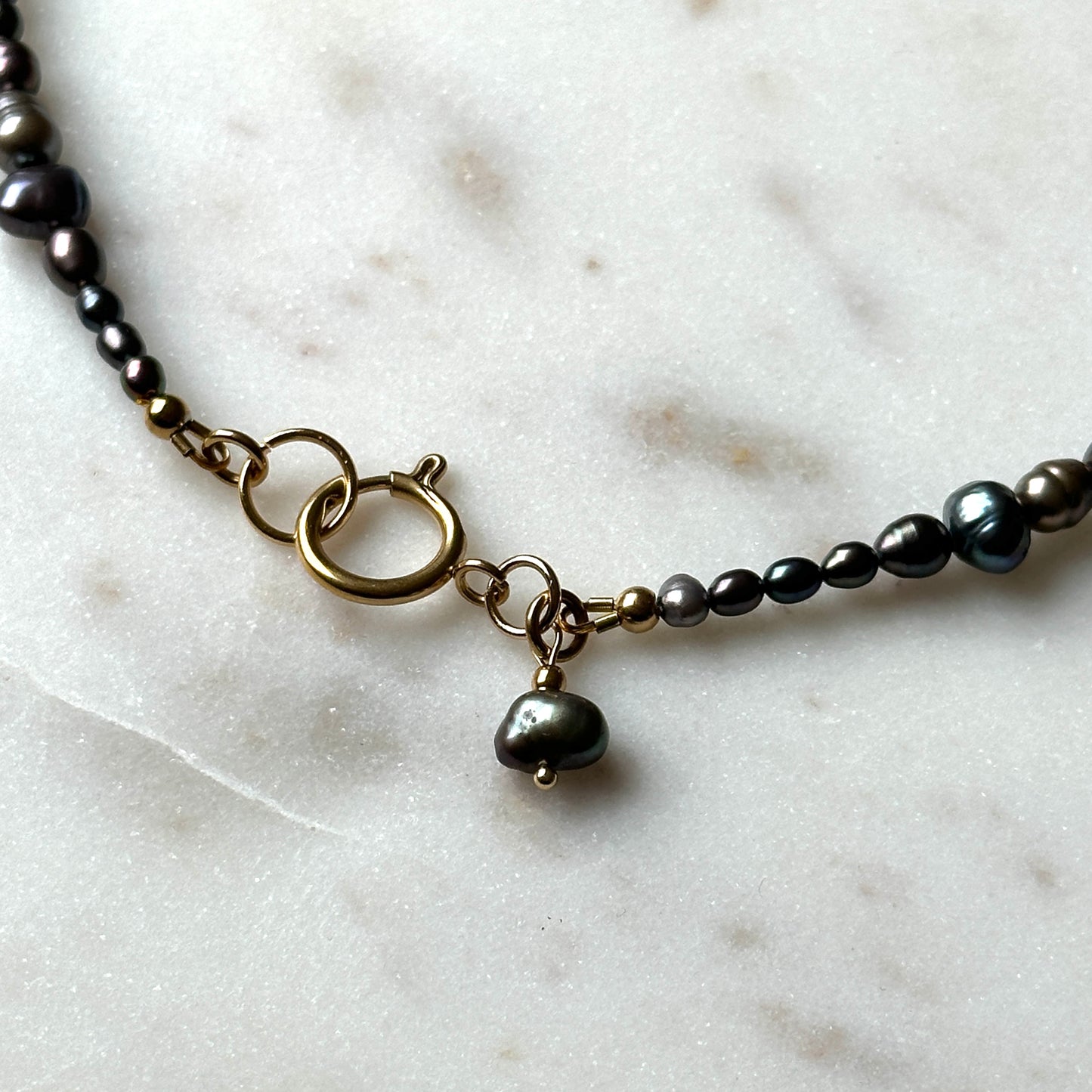 Monika|Upcycled irregular pearls necklace