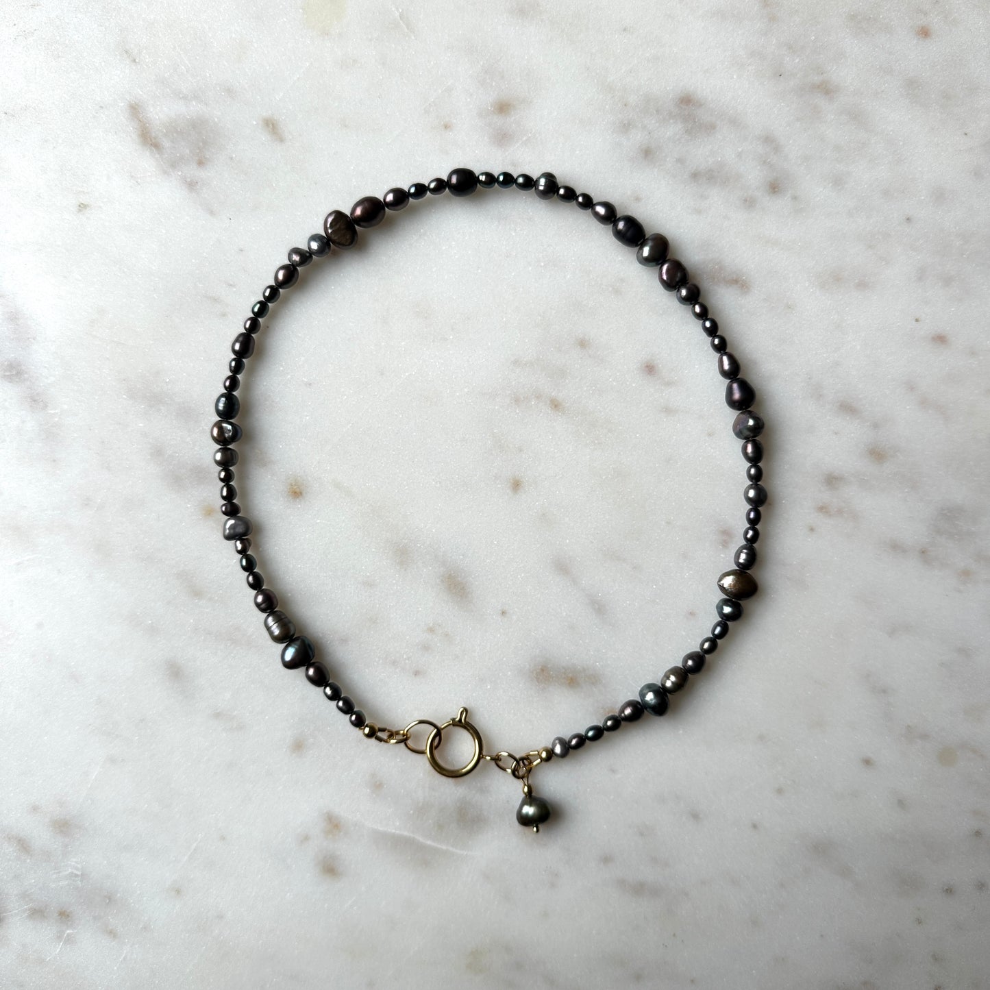 Monika|Upcycled irregular pearls necklace