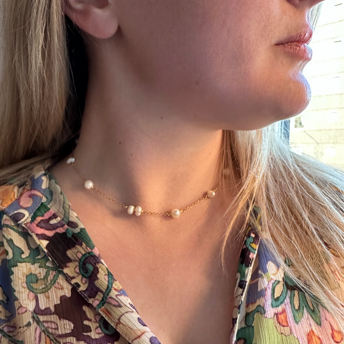 Zoe | Upcycled pearls on a thin necklace