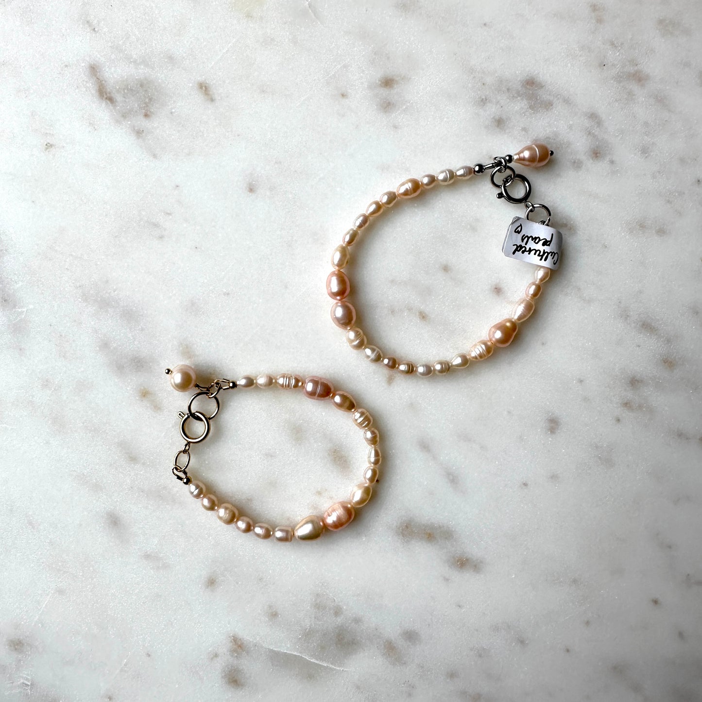 Monika|Upcycled irregular pearls bracelet