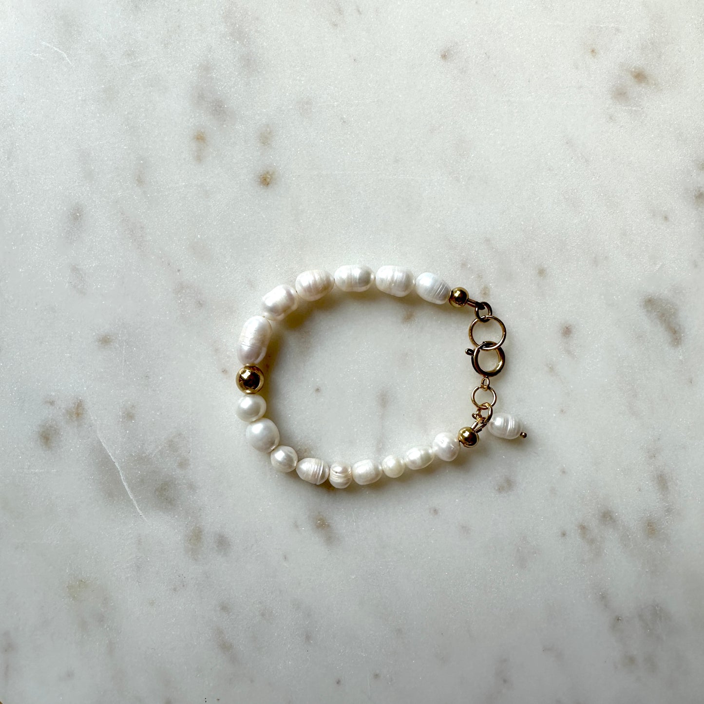 Roma | Destroyed pearls bracelet