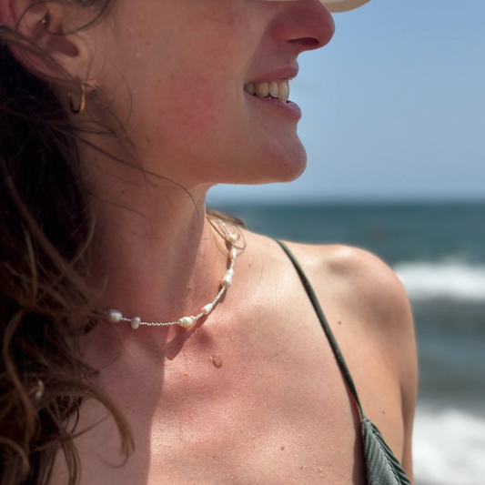 Anna｜Pearls and glass beads necklace