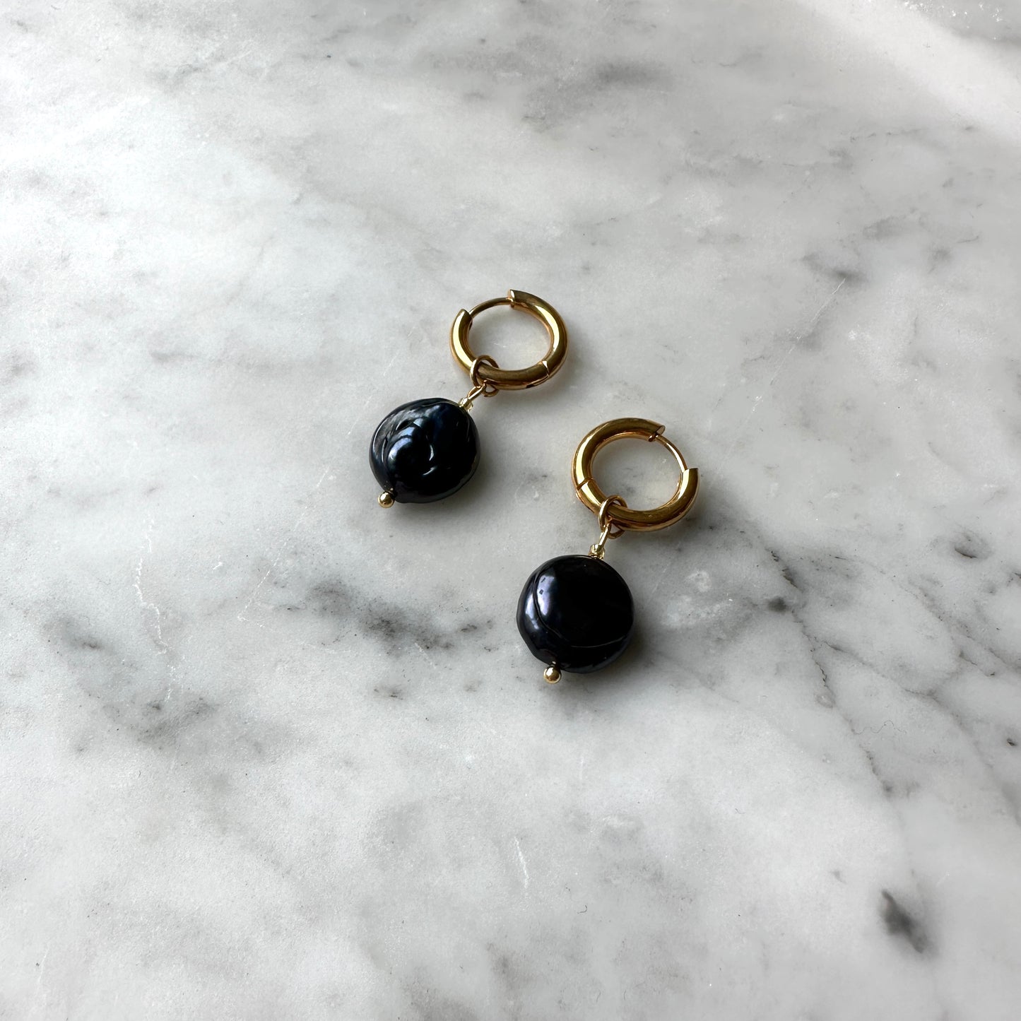 Mama | 2 in 1 | Upcycled keshi pearl earrings