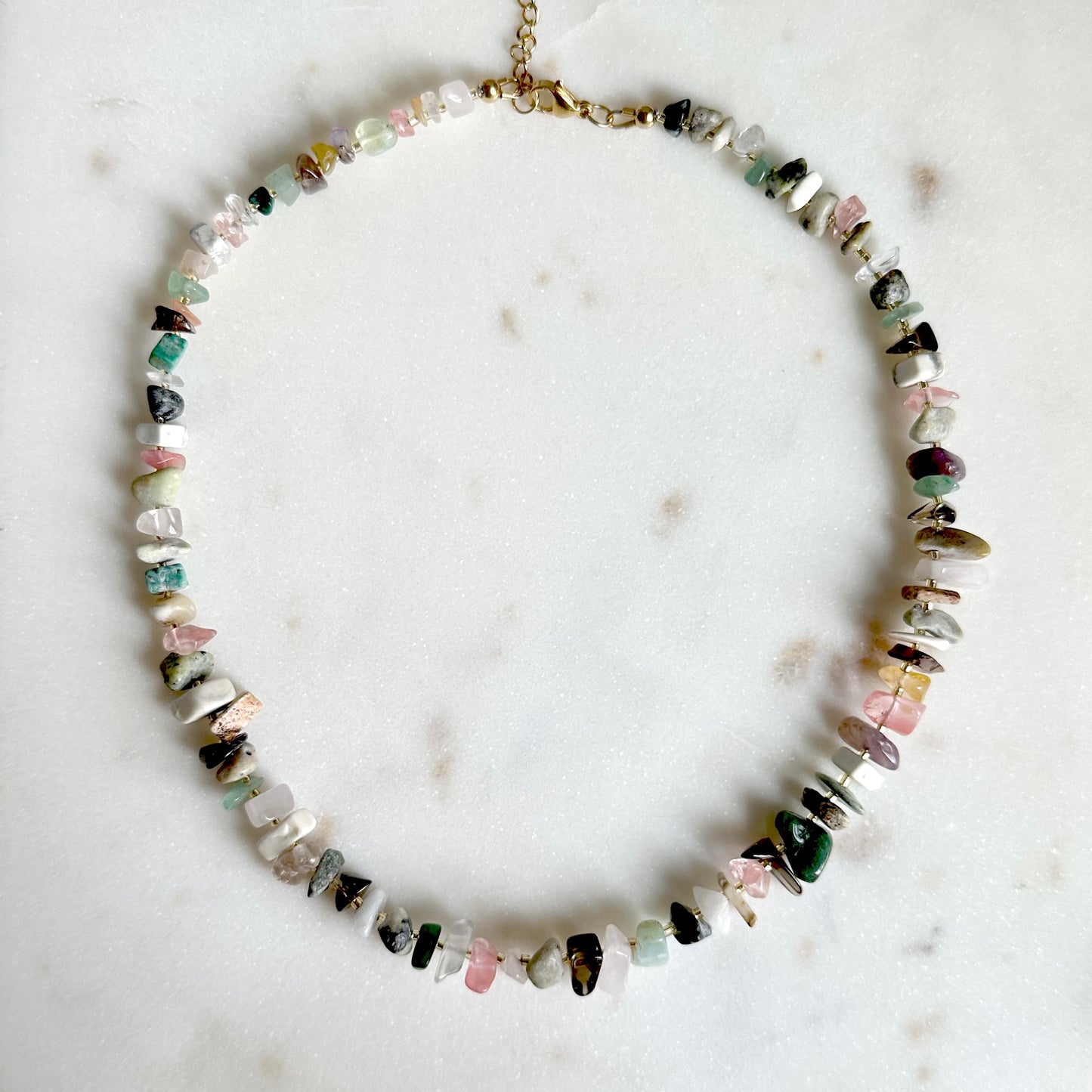 Alicja｜Upcycled crystal and stone chips necklace