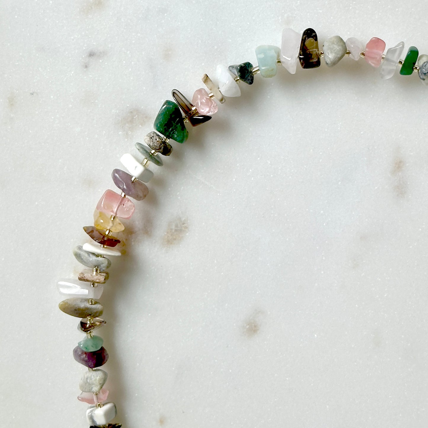 Alicja｜Upcycled crystal and stone chips necklace