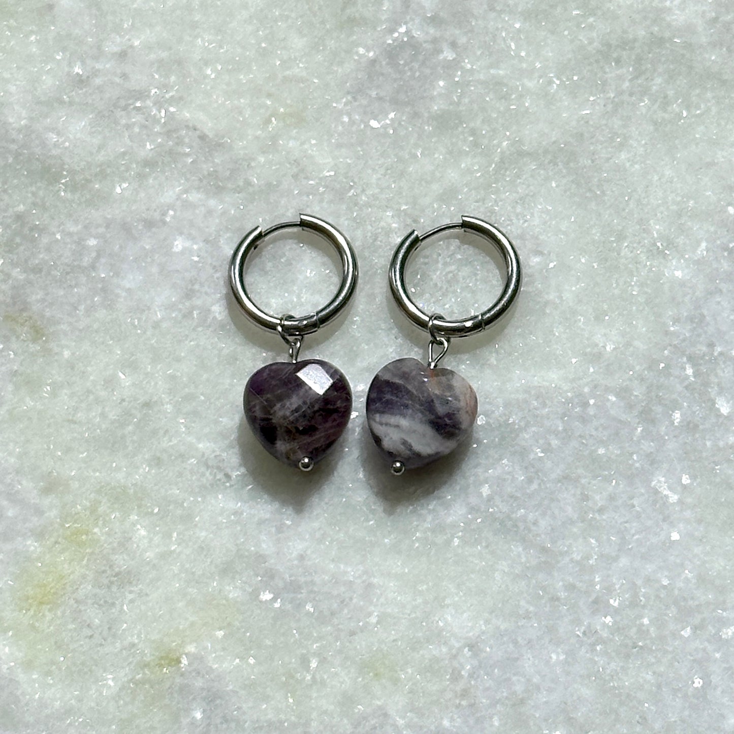 Ai (love) | 2 in 1 | Earrings with stone hearts