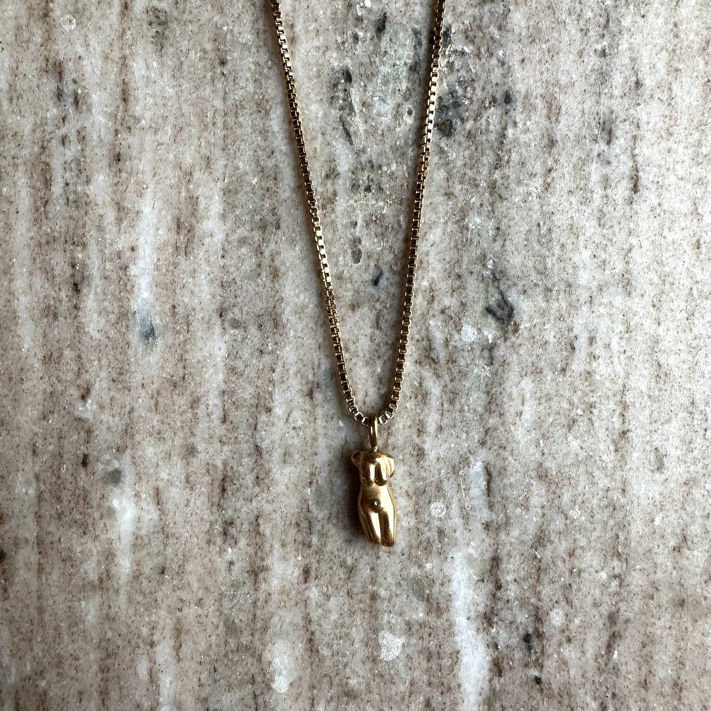 Fernanda｜Gold body-shaped necklace