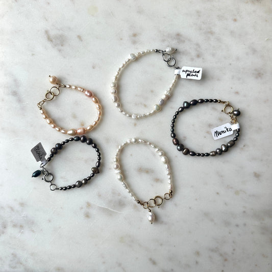 Monika｜Upcycled irregular pearls bracelet