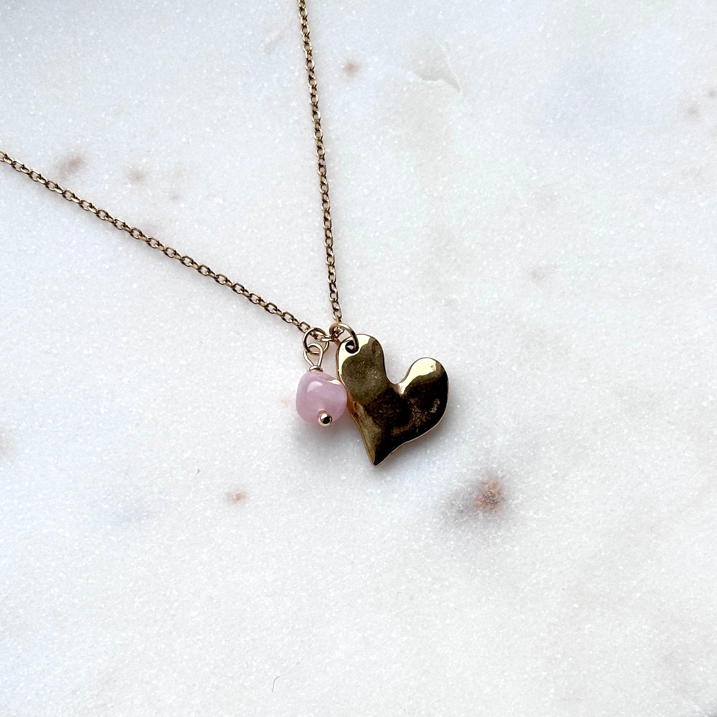 Melted heart｜Rose quartz and heart necklace