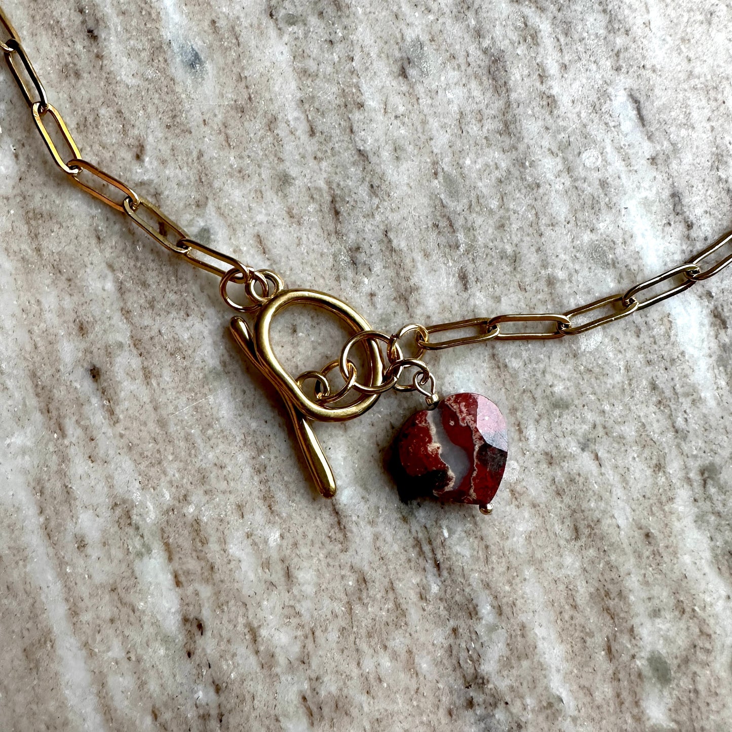 Ai (love)｜Stone hearts necklace