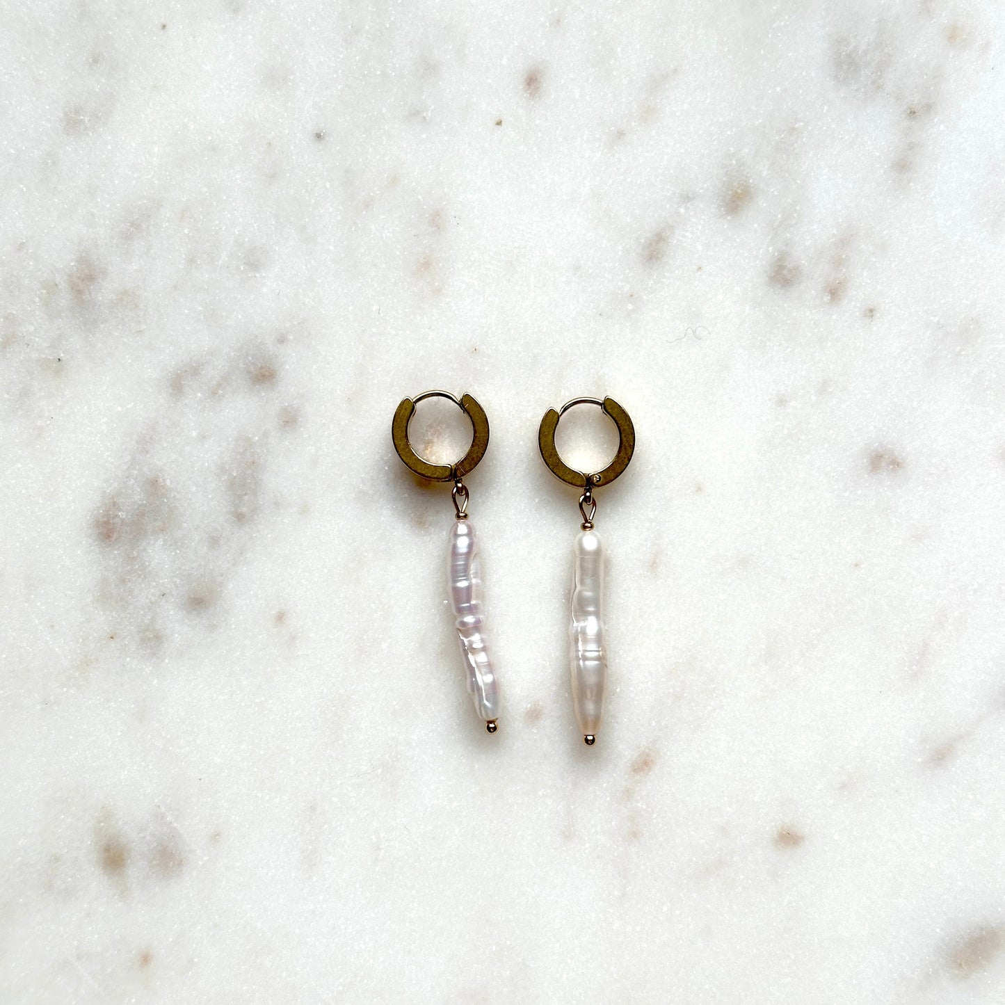 Melissa | Long pearl earrings