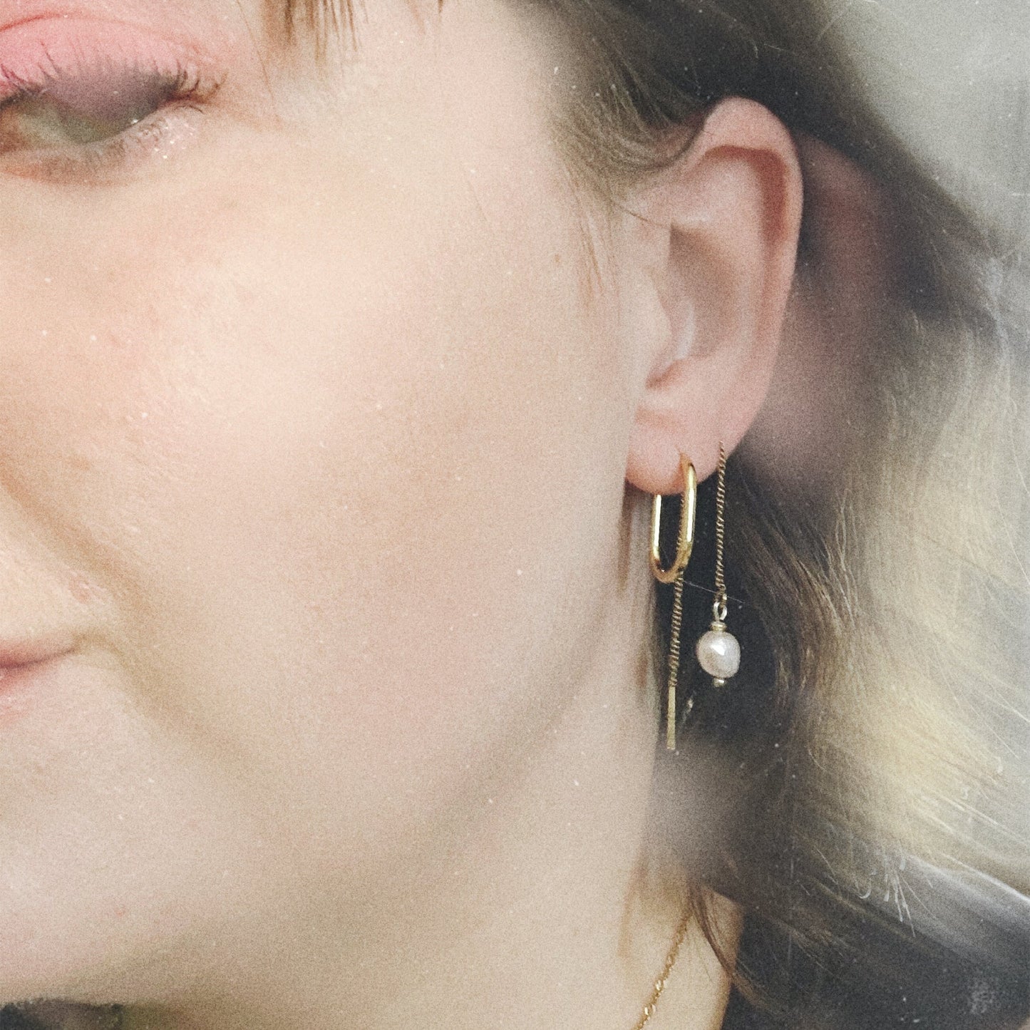 Rebecca • minimalistic handmade pearl earrings