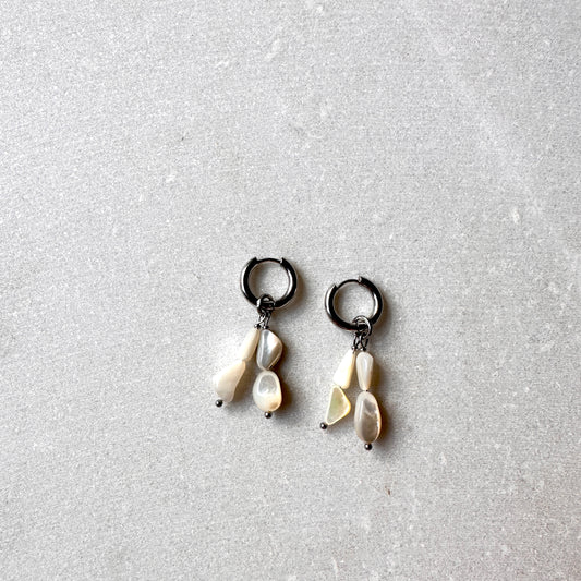 Selma • upcyled shells earrings