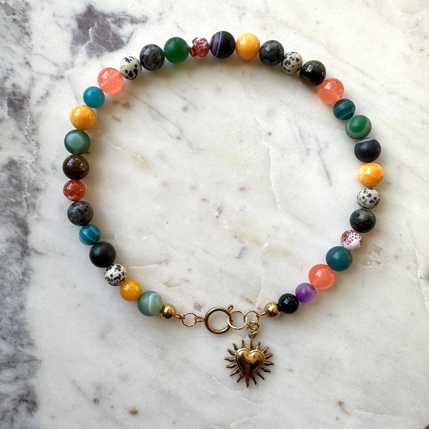 Victoria | Colorful necklace with movable pendants